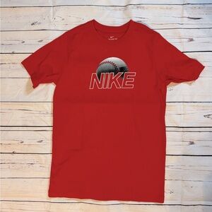 Boys Nike baseball shirt.